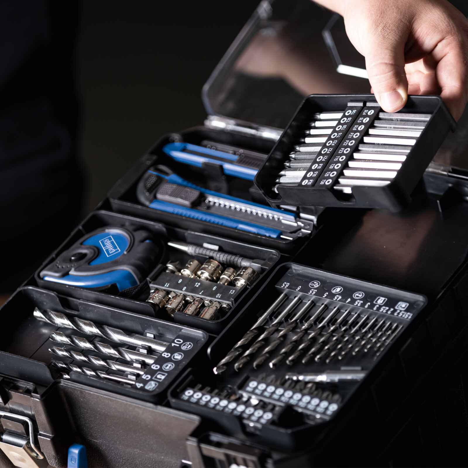Taladro Inalámbrico 20V + Cargador + Bateria 2Ah + Maletín de Accesorios - Vista uso