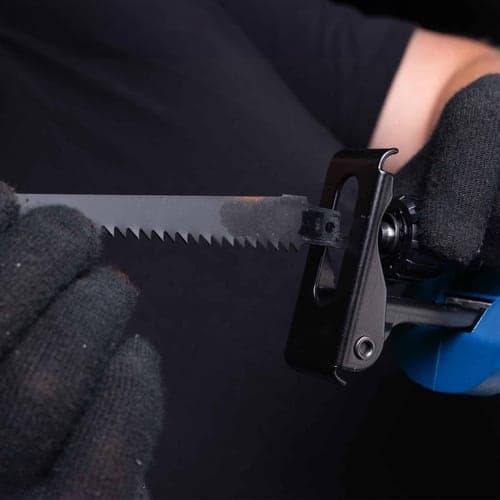 Sierra Sable Brushless 20v Pro - Scheppach - Vista uso
